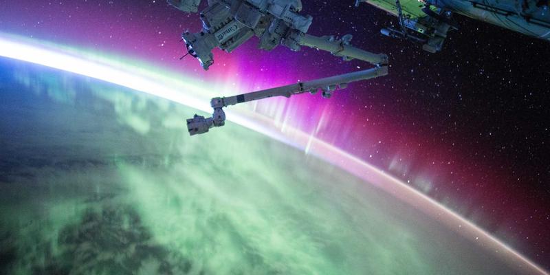 四季桑格利亚调配艺术：从夏日饮品到全年红酒调酒指南