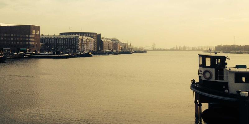 无酒精桑格利亚配方：为司机和儿童打造的西班牙风情果味Mocktail