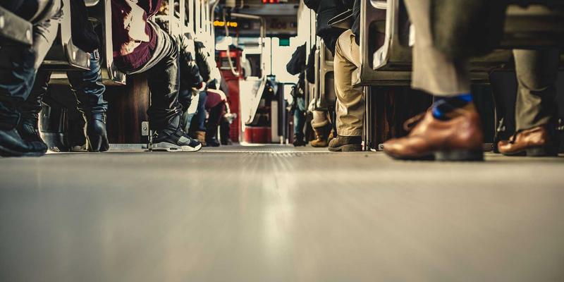 桑格利亚的基酒选择指南：如何挑选最适合的红酒、白葡萄酒或气泡酒