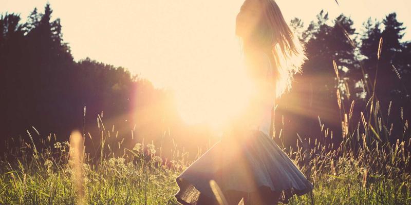 西班牙果酒新境界：桑格利亚的创意热带水果搭配指南，打造惊艳夏日饮品