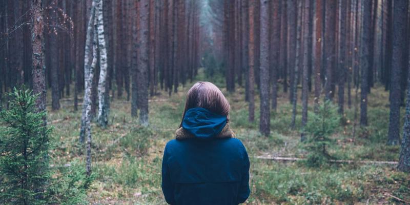 西班牙果酒桑格利亚的餐酒搭配哲学：从经典小吃到海鲜饭的完美组合